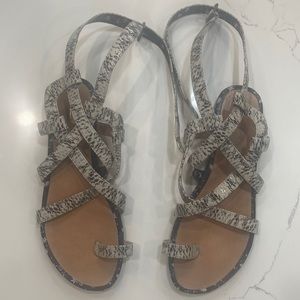 Athena sandal